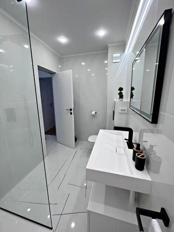 Soho Aparthotel Oradea Ngoại thất bức ảnh
